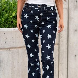 JUDY BLUE High Waist Star Print Flare Jeans Plus in Dark Wash